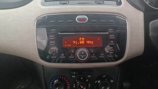 View Fiat Punto Evo Image 17 Used Fiat Punto Evo Image 17