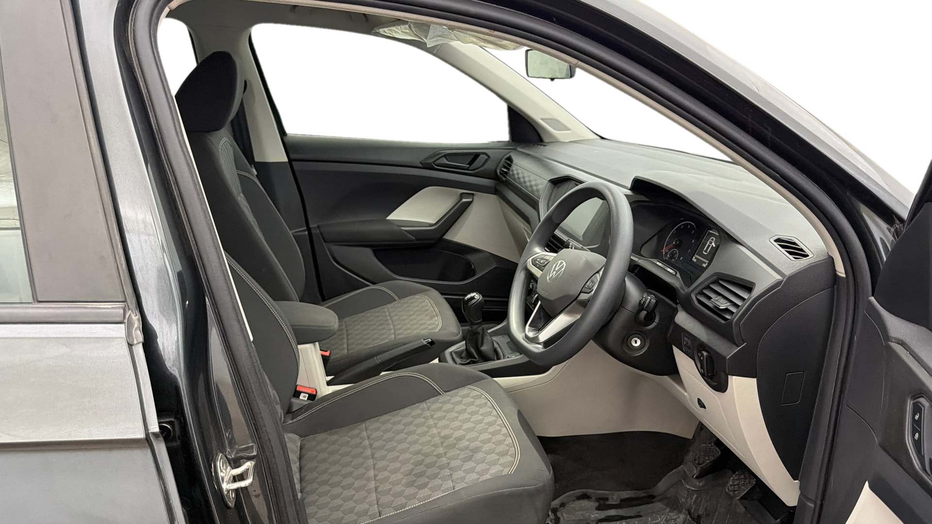 View 2026 Volkswagen Taigun 1.0 TSI Comfortline MT Image 17 Used 2026 Volkswagen Taigun 1.0 TSI Comfortline MT Image 17