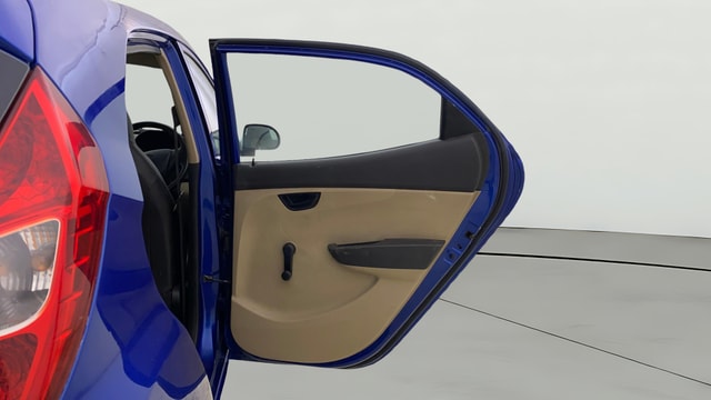 View Hyundai EON Image 7 Used Hyundai EON Image 7