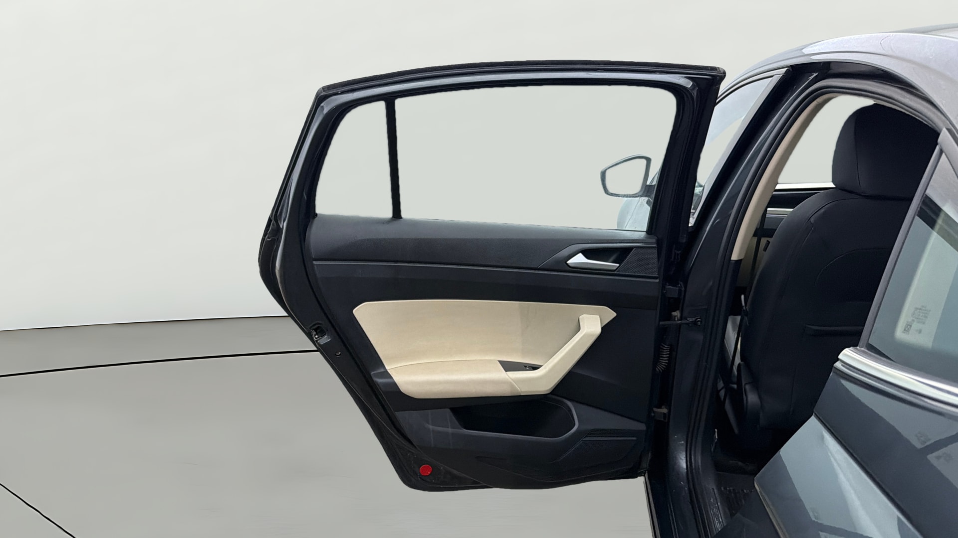 View 2023 Volkswagen Virtus Topline 1.0 TSI MT Image 23 Used 2023 Volkswagen Virtus Topline 1.0 TSI MT Image 23