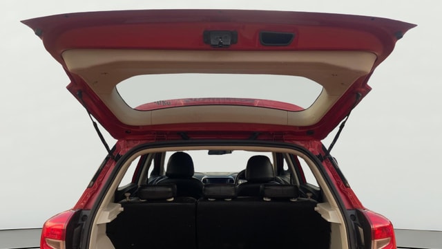 View Mahindra XUV300 Image 32 Used Mahindra XUV300 Image 32