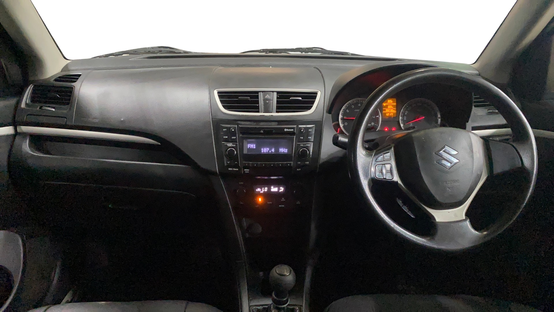 View 2015 Maruti Suzuki 1000 Base Variant Image 32 Used 2015 Maruti Suzuki 1000 Base Variant Image 32
