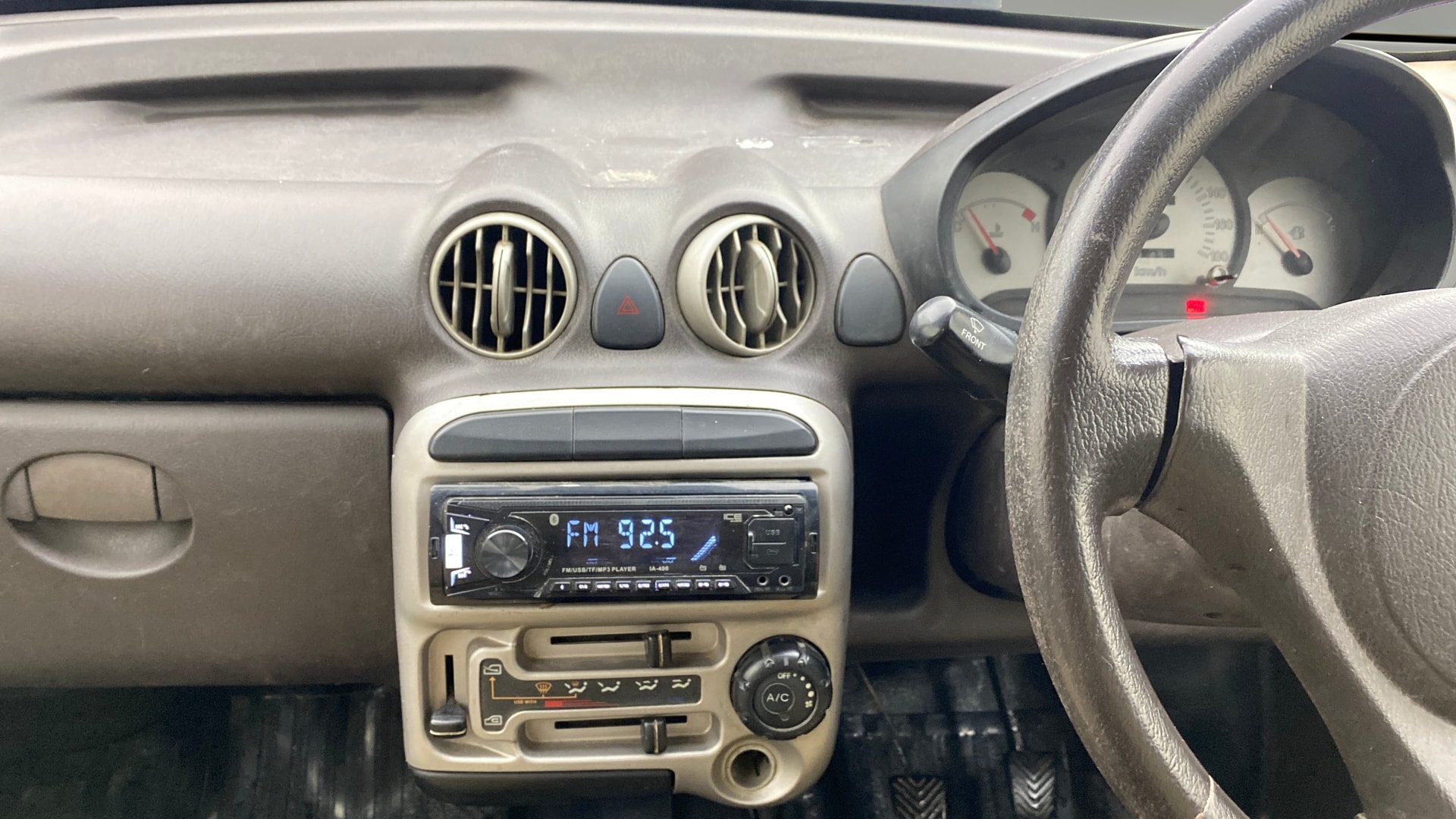View 2013 Hyundai Santro Xing XE Image 17 Used 2013 Hyundai Santro Xing XE Image 17