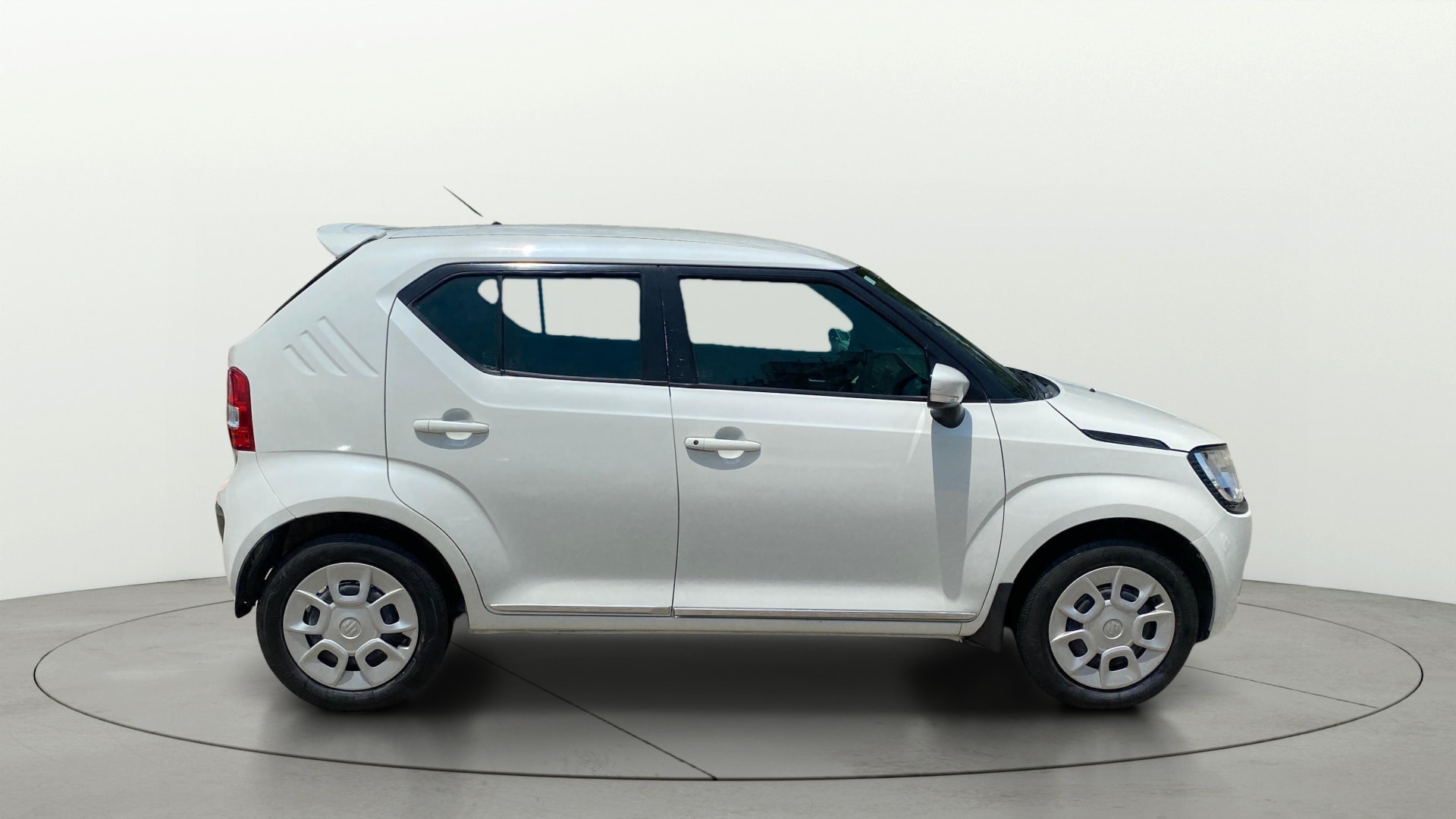 View 2018 Maruti Suzuki 1000 Base Variant Image 8 Used 2018 Maruti Suzuki 1000 Base Variant Image 8