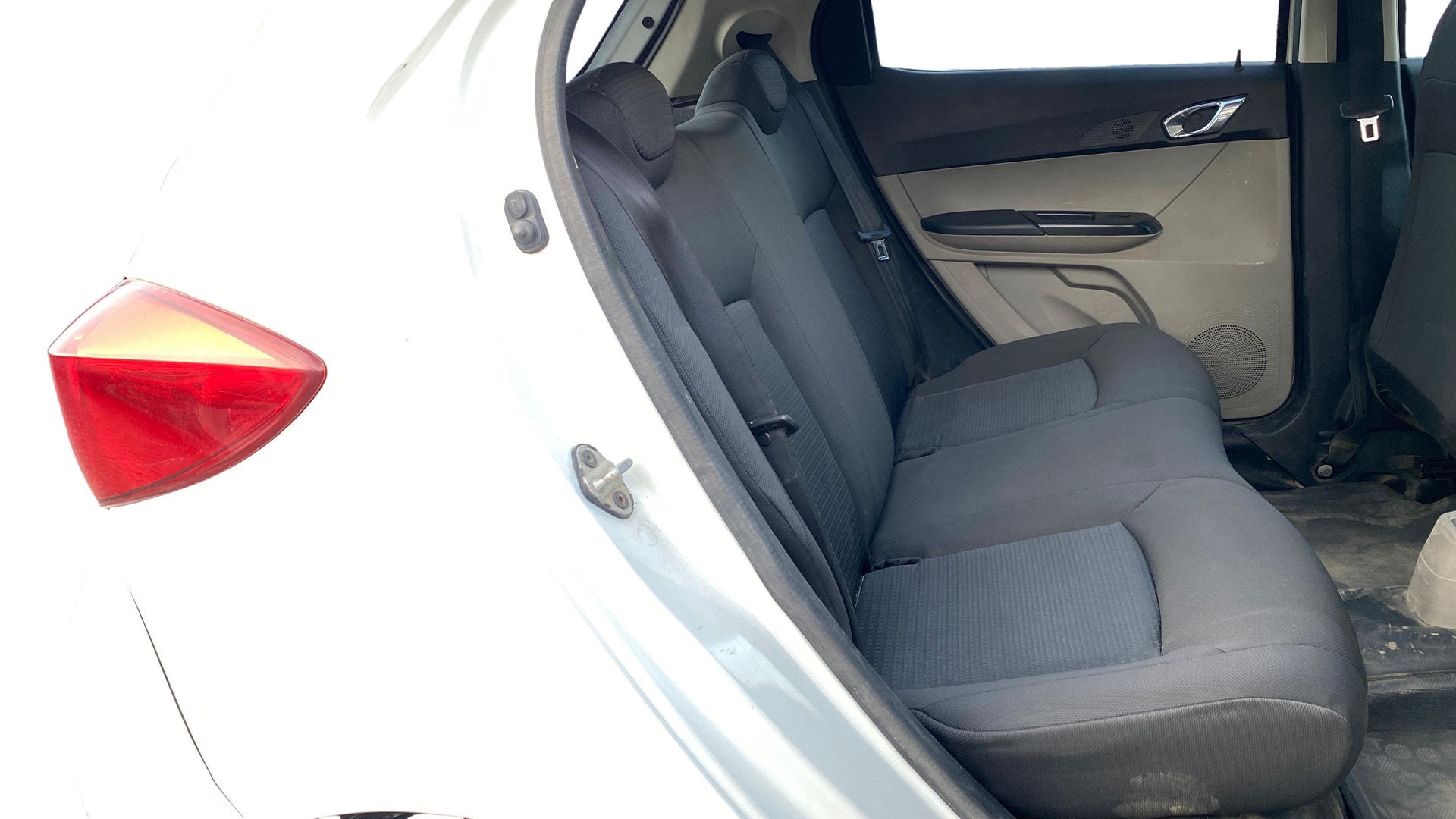 View 2019 Tata Tiago Revotorq XB Image 35 Used 2019 Tata Tiago Revotorq XB Image 35