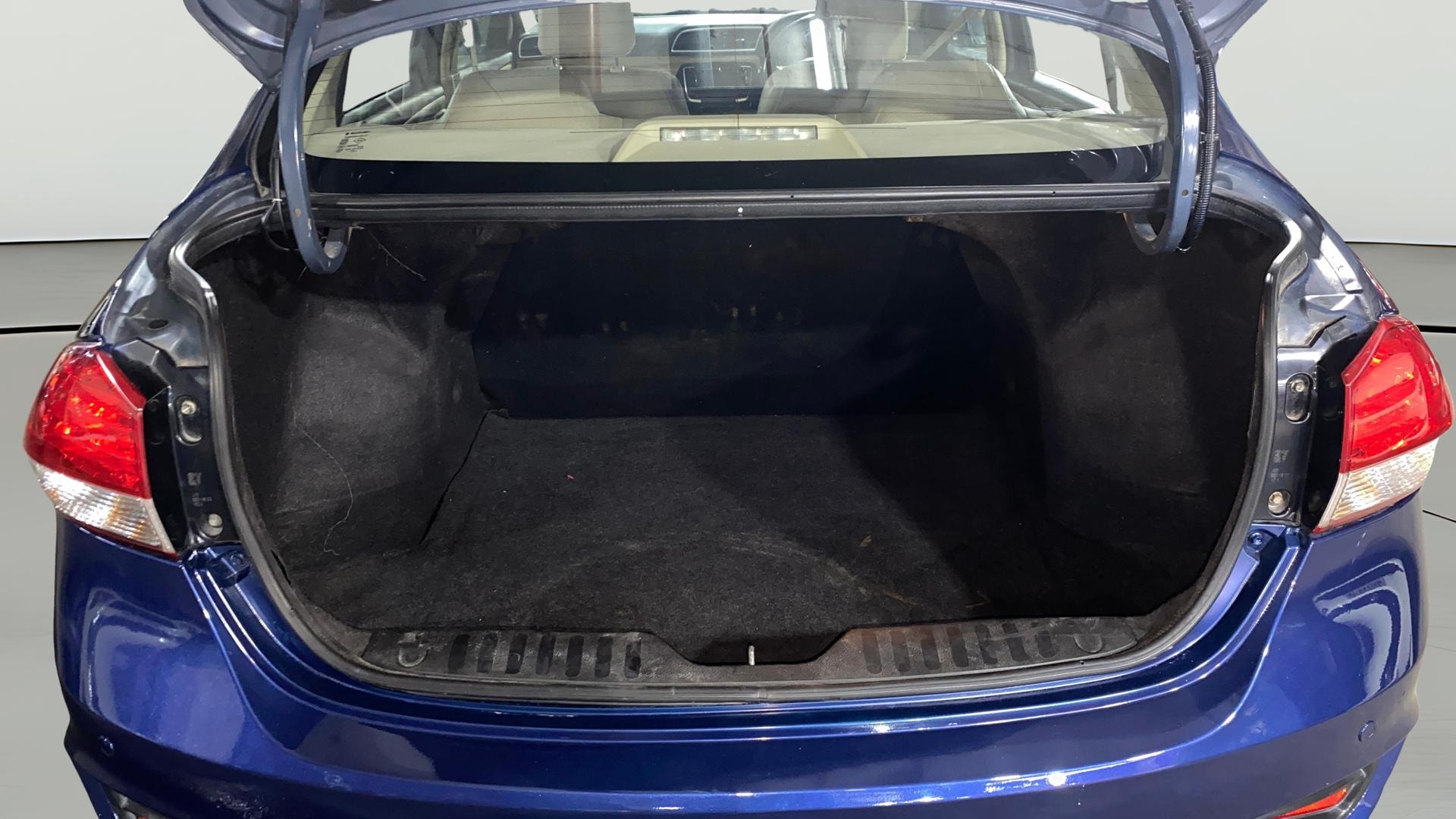 View 2020 Maruti Suzuki 1000 Base Variant Image 37 Used 2020 Maruti Suzuki 1000 Base Variant Image 37