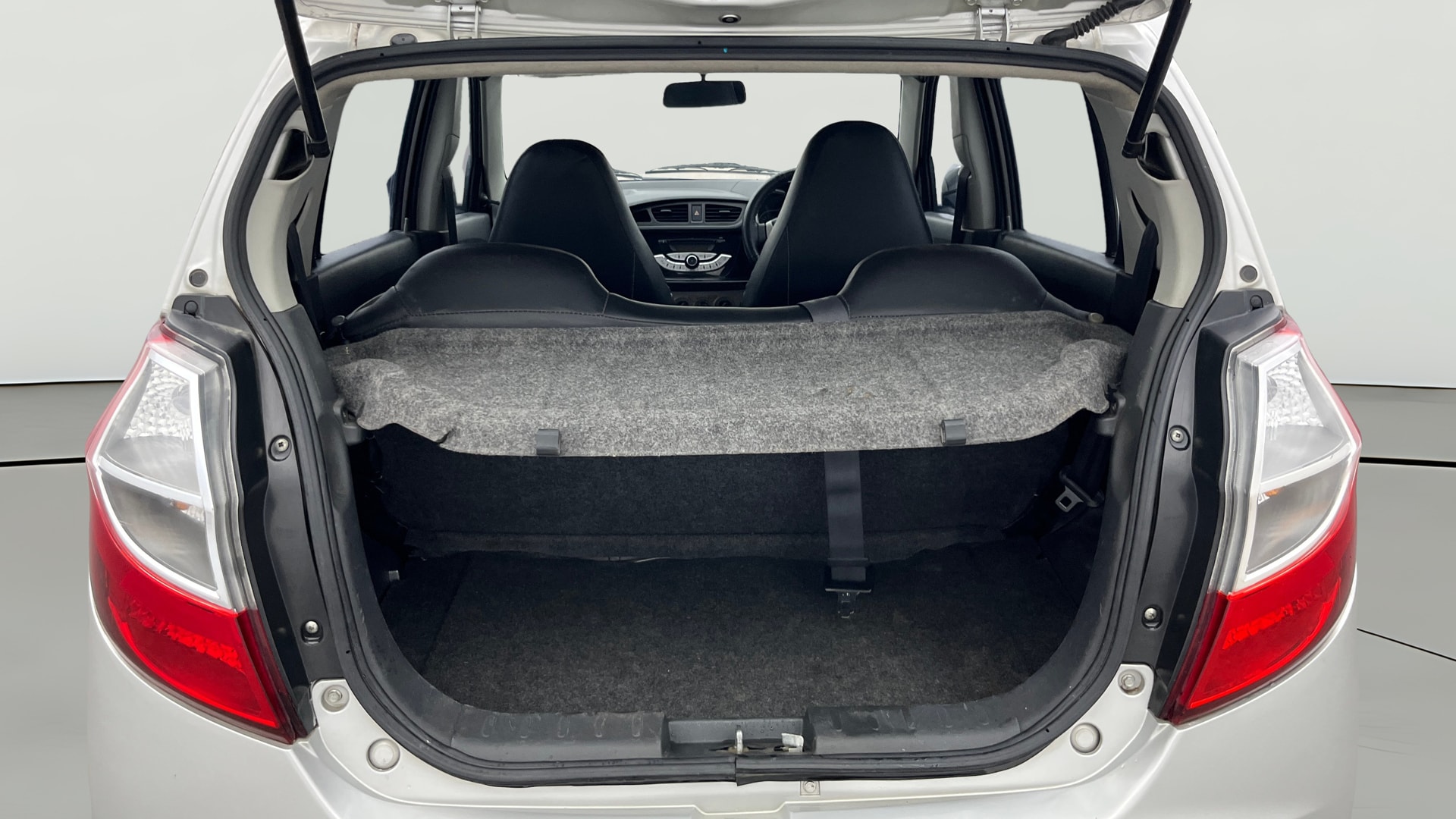 View 2017 Maruti Suzuki Alto K10 LX Image 36 Used 2017 Maruti Suzuki Alto K10 LX Image 36