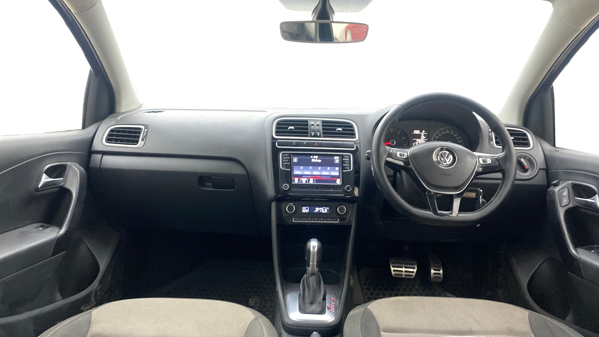 View 2017 Volkswagen Polo GT TSI Image 15 Used 2017 Volkswagen Polo GT TSI Image 15