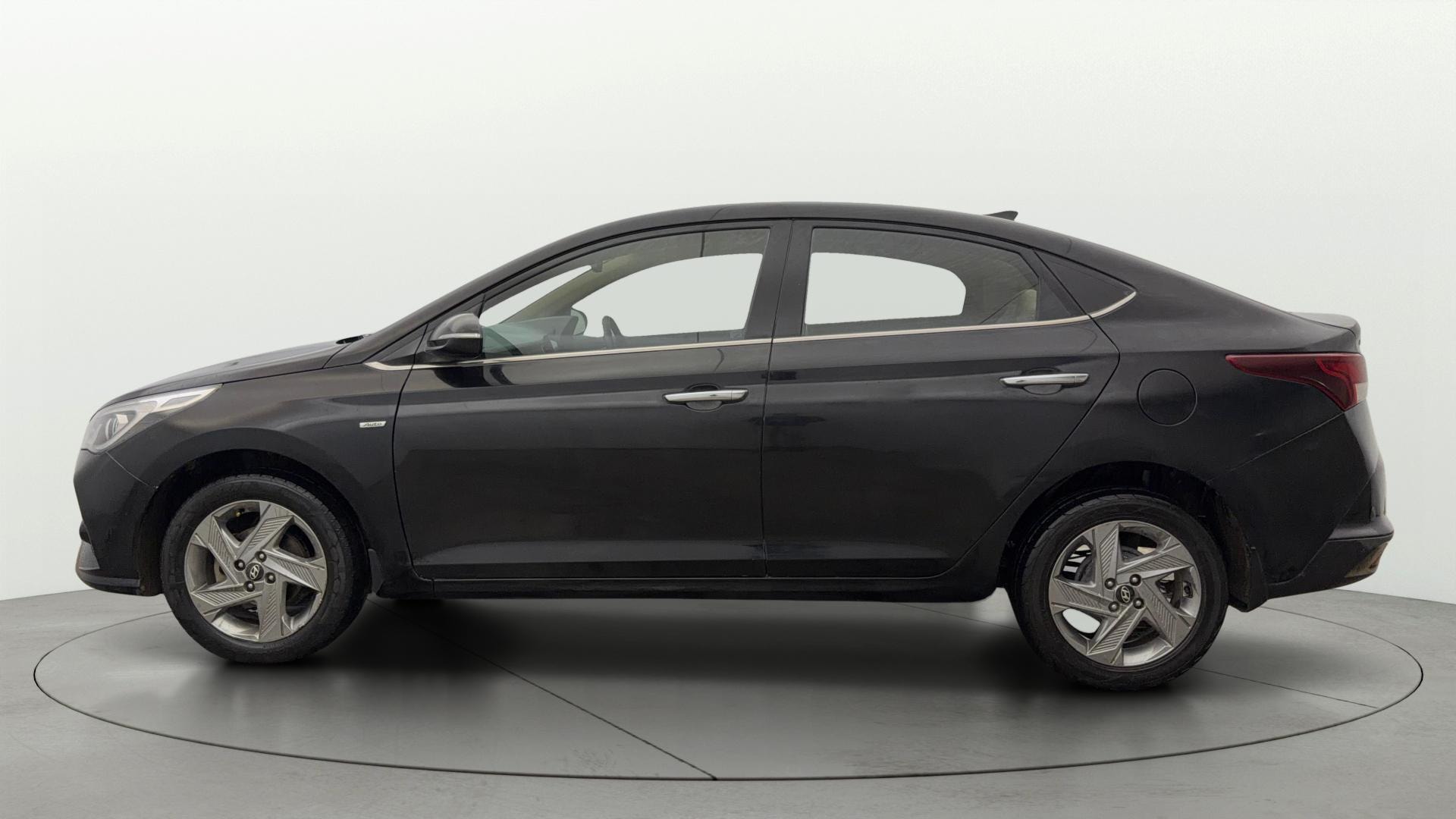 Used 2021 Hyundai Verna Used 2021 Hyundai Verna