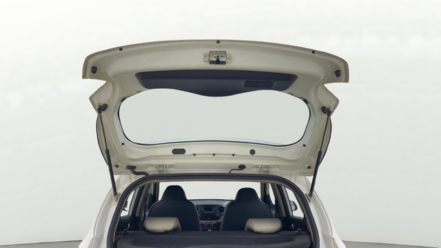 View Hyundai Grand i10 Image 16 Used Hyundai Grand i10 Image 16