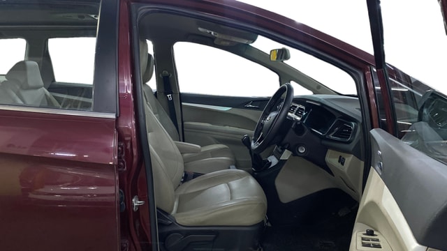 View Mahindra Marazzo Image 28 Used Mahindra Marazzo Image 28
