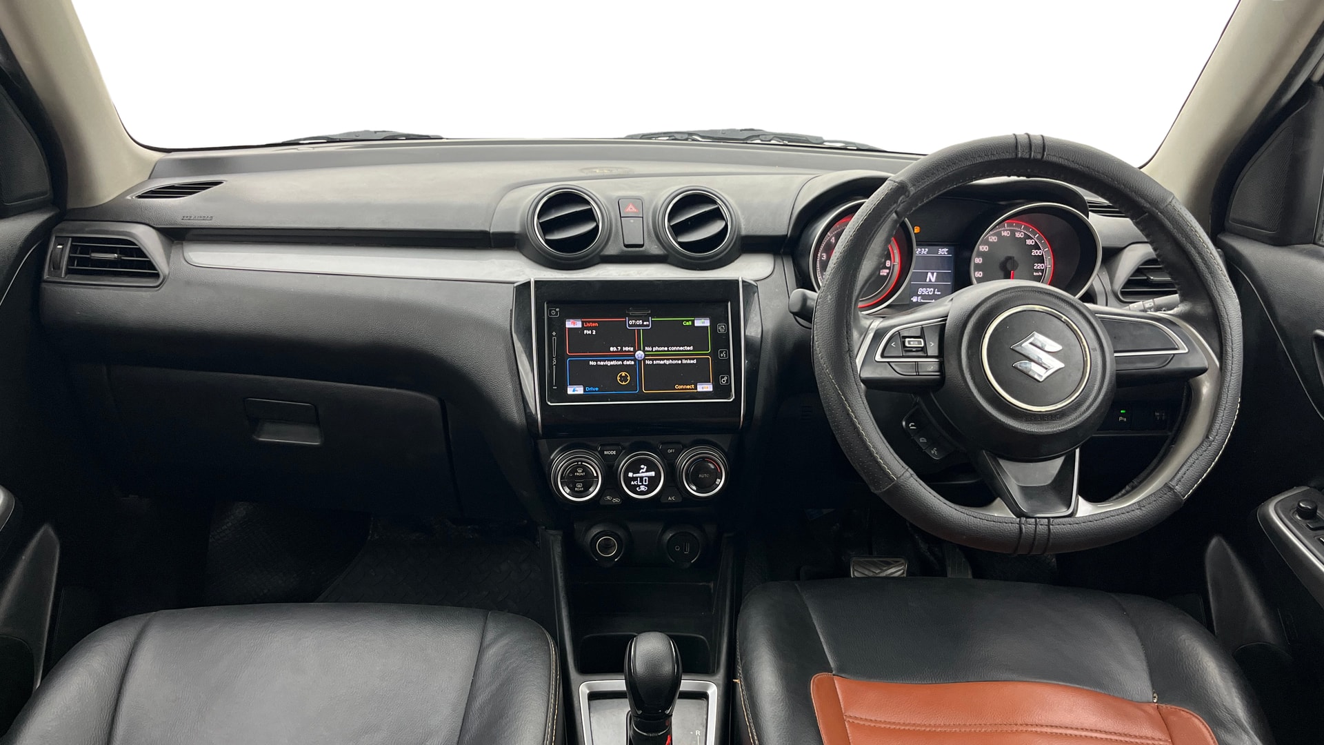 View 2018 Maruti Suzuki 1000 Base Variant Image 30 Used 2018 Maruti Suzuki 1000 Base Variant Image 30
