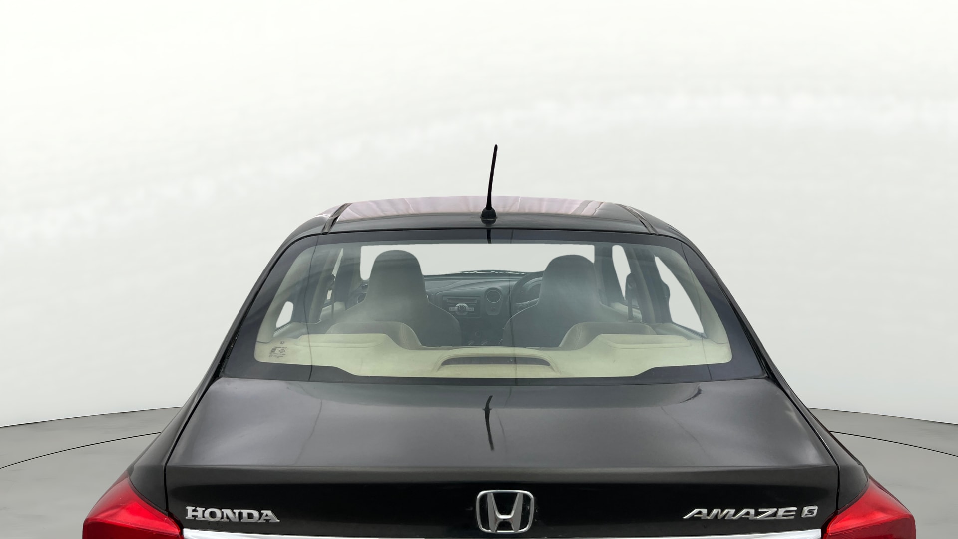 View 2015 Honda Amaze E MT Petrol BS IV Image 4 Used 2015 Honda Amaze E MT Petrol BS IV Image 4