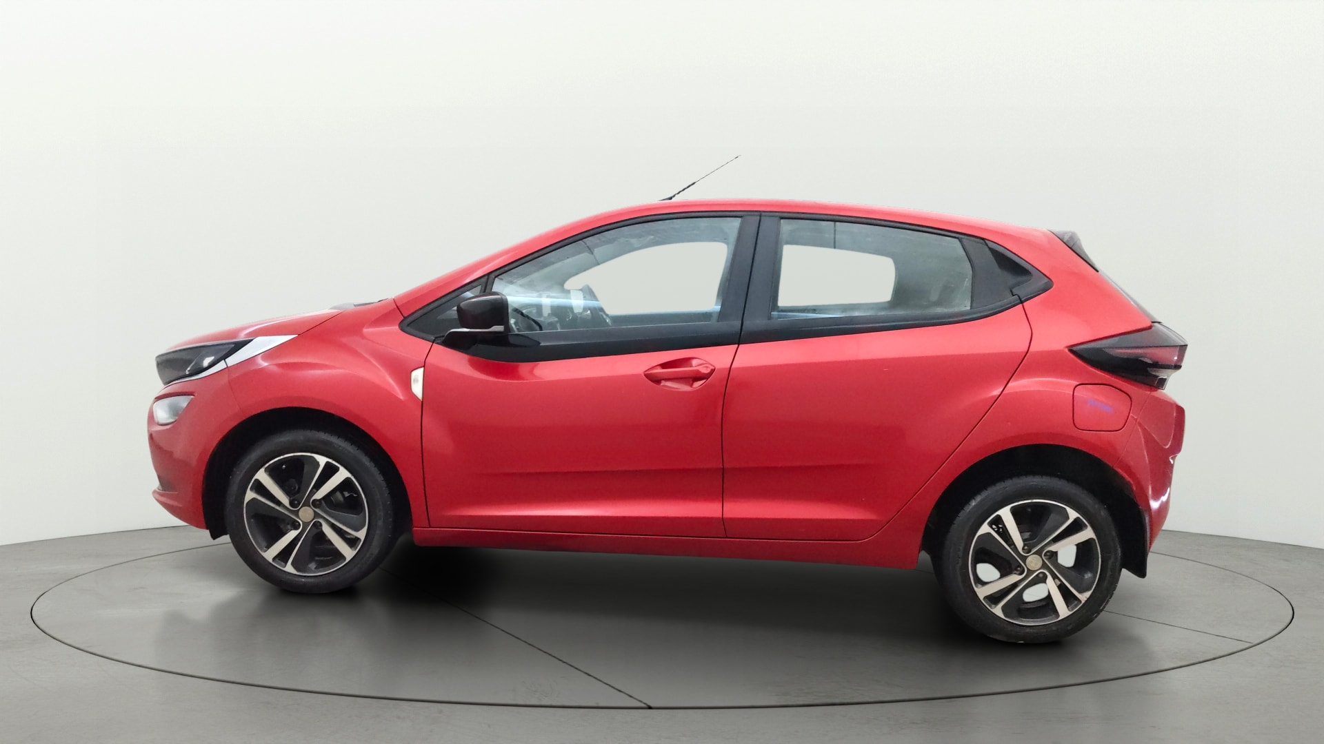 View 2020 Tata Altroz XZ Petrol Image 5 Used 2020 Tata Altroz XZ Petrol Image 5