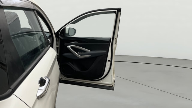 View MG Hector Image 46 Used MG Hector Image 46