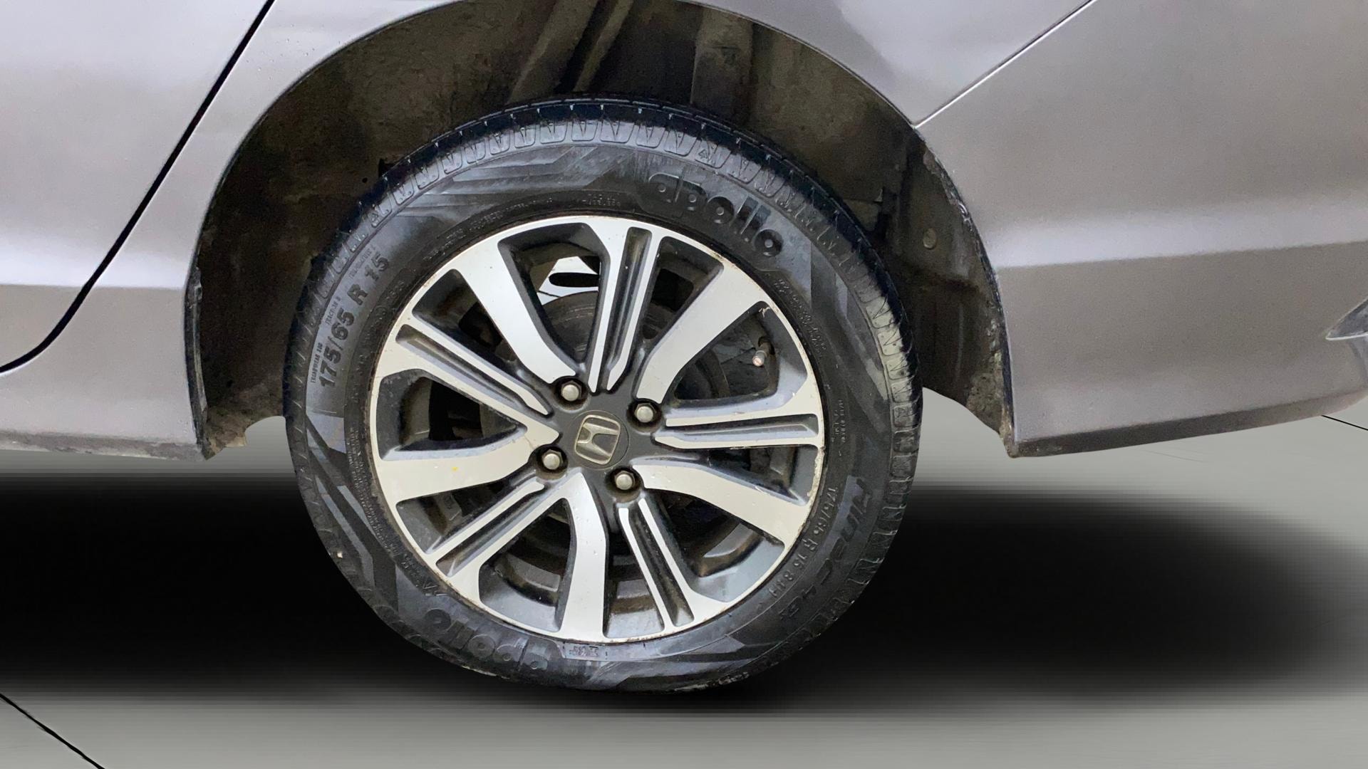 View 2019 Honda City ZX MT Diesel Anniversary Edition Image 8 Used 2019 Honda City ZX MT Diesel Anniversary Edition Image 8