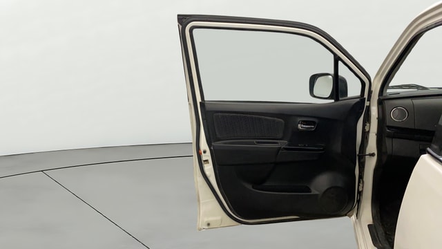 View Maruti Suzuki Stingray Image 30 Used Maruti Suzuki Stingray Image 30