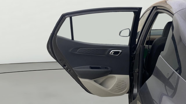 View Hyundai Aura Image 15 Used Hyundai Aura Image 15