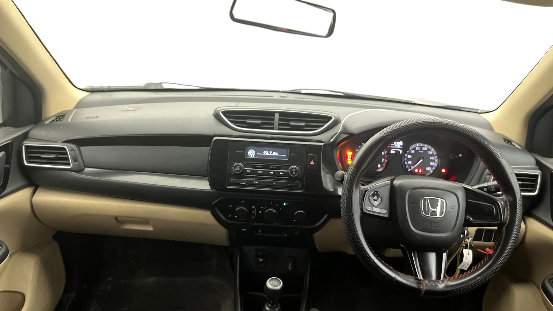 View 2019 Honda Amaze E MT Petrol BS IV Image 15 Used 2019 Honda Amaze E MT Petrol BS IV Image 15