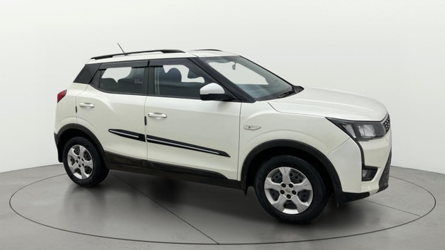 View Mahindra XUV300 Image 21 Used Mahindra XUV300 Image 21