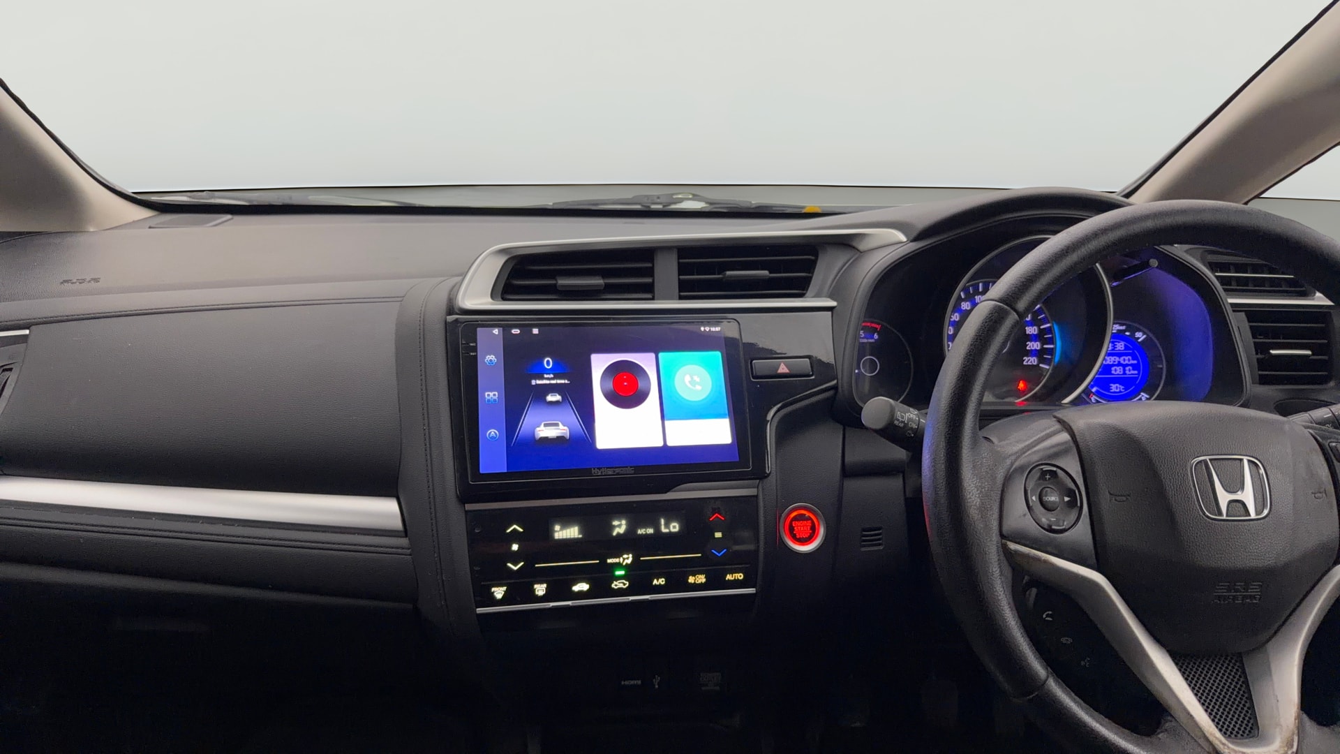View 2019 Honda WR-V S MT Diesel Edge Edition Image 18 Used 2019 Honda WR-V S MT Diesel Edge Edition Image 18