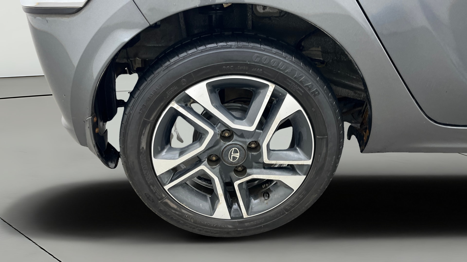 View 2020 Tata Tiago Revotorq XB Image 24 Used 2020 Tata Tiago Revotorq XB Image 24