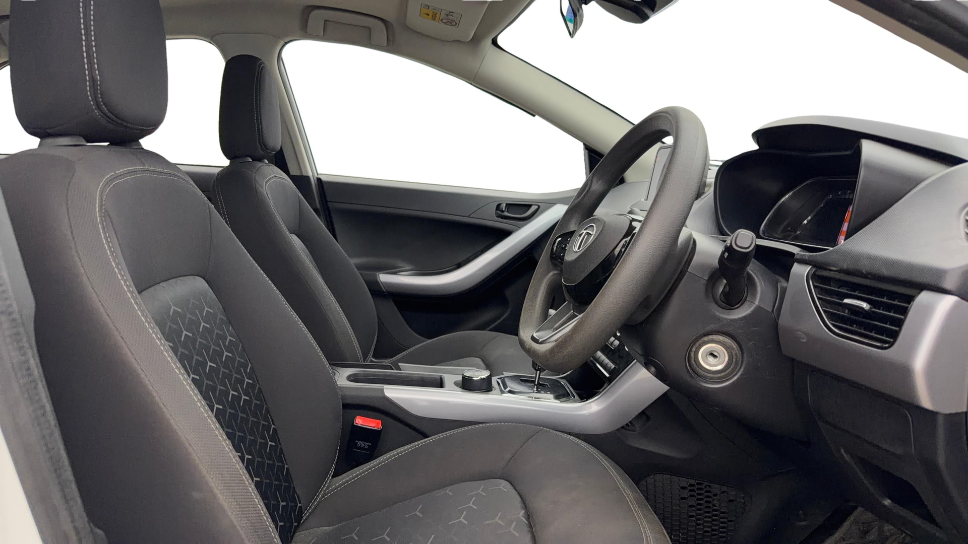 View 2022 Tata Nexon Revotron XE Image 17 Used 2022 Tata Nexon Revotron XE Image 17