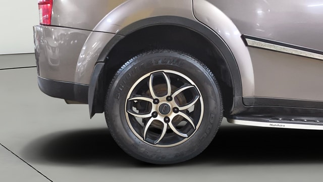 View Mahindra XUV500 Image 35 Used Mahindra XUV500 Image 35