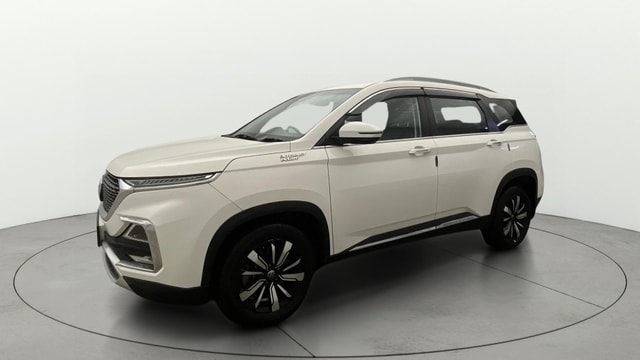 View MG Hector Image 38 Used MG Hector Image 38