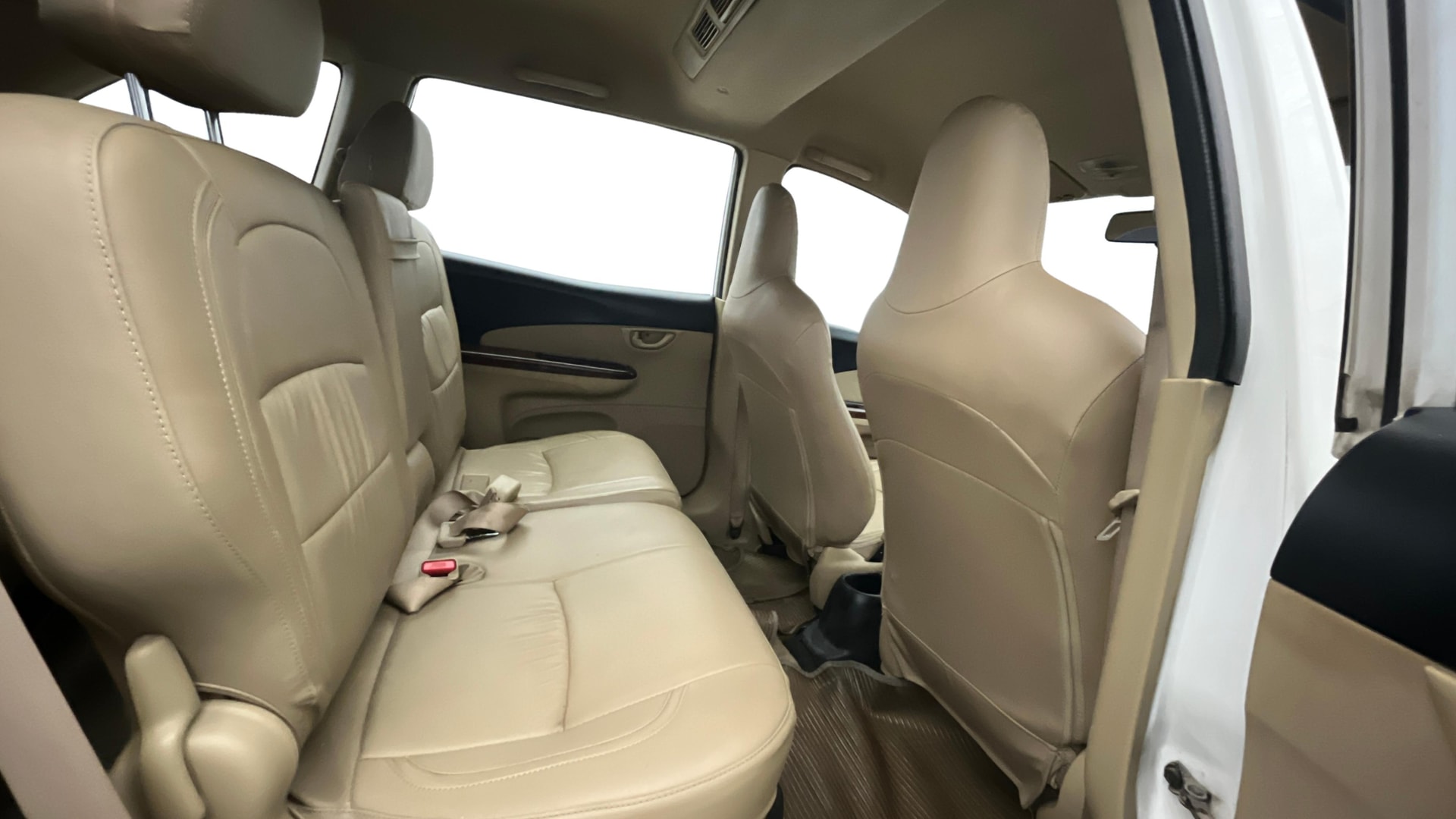 View 2015 Honda Mobilio E Diesel Image 29 Used 2015 Honda Mobilio E Diesel Image 29