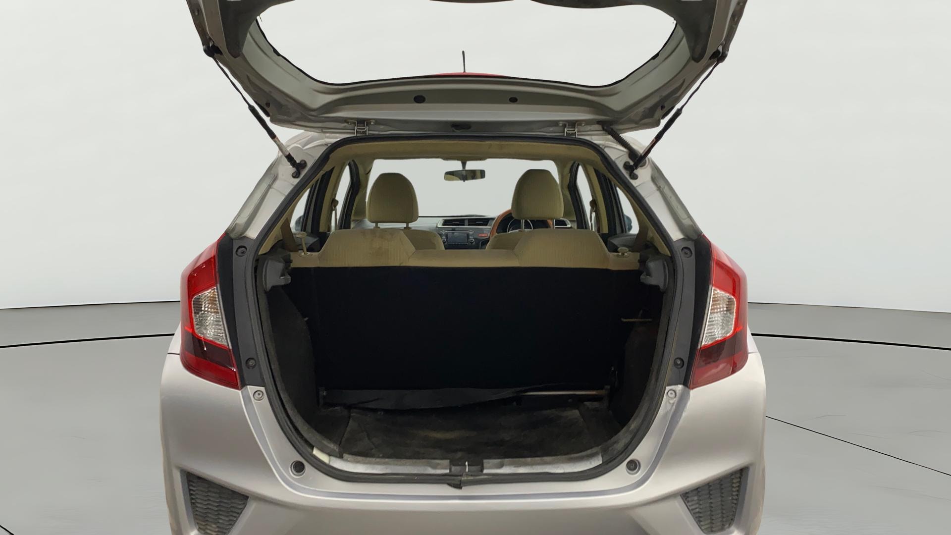 View 2015 Honda Jazz E MT Diesel Image 39 Used 2015 Honda Jazz E MT Diesel Image 39