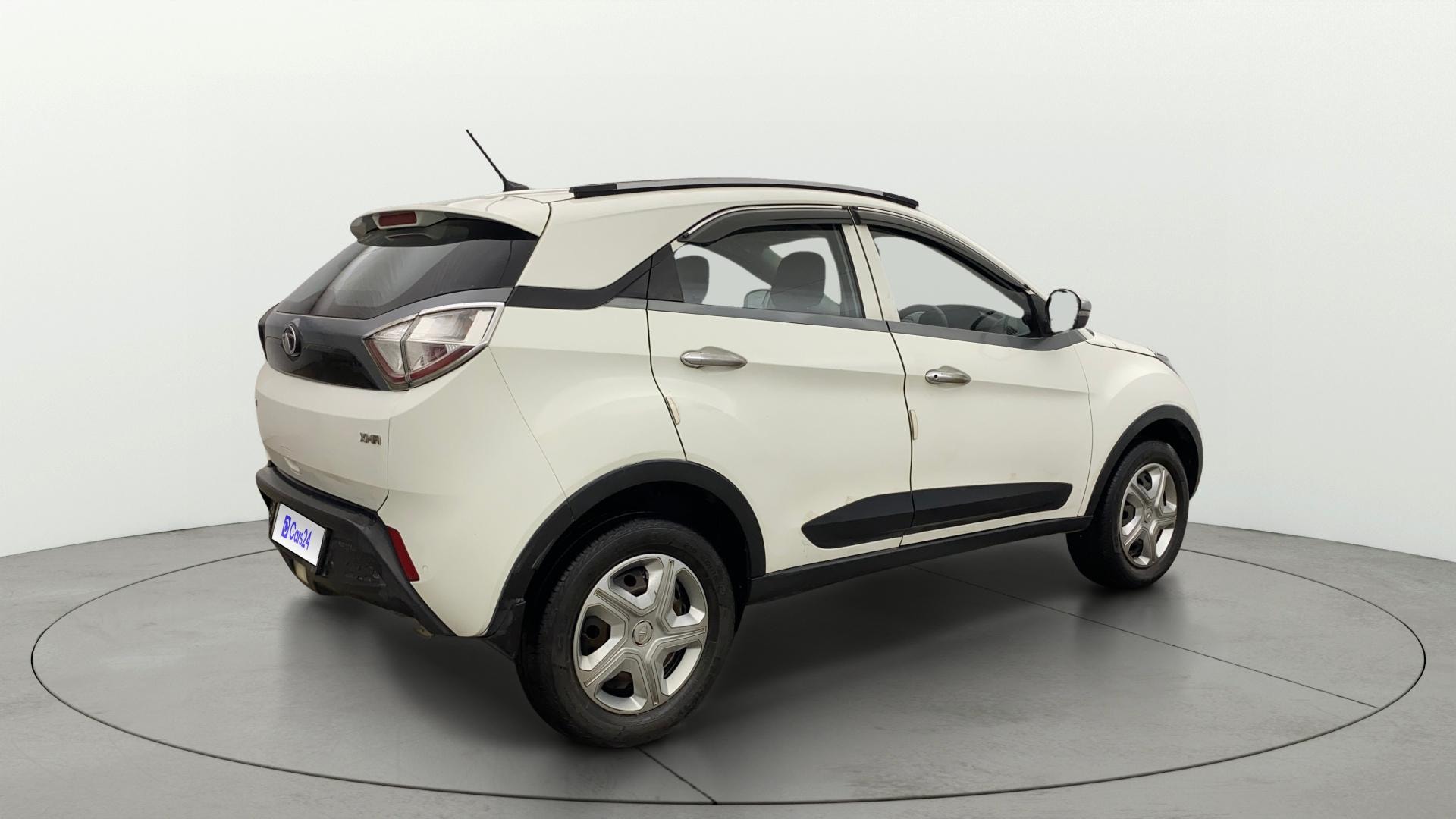 View 2019 Tata Nexon Revotron XMA AMT Image 41 Used 2019 Tata Nexon Revotron XMA AMT Image 41