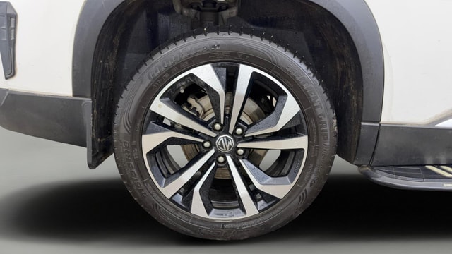 View MG Hector Plus Image 35 Used MG Hector Plus Image 35