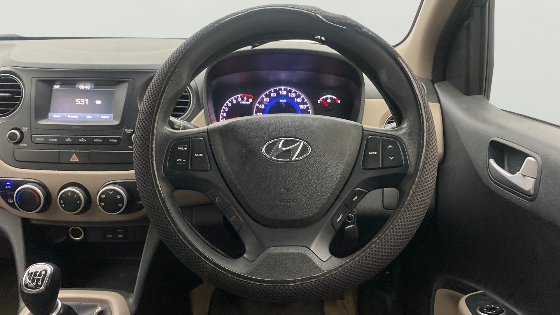 View 2017 Hyundai Grand i10 Sportz 1.2 Kappa Image 21 Used 2017 Hyundai Grand i10 Sportz 1.2 Kappa Image 21