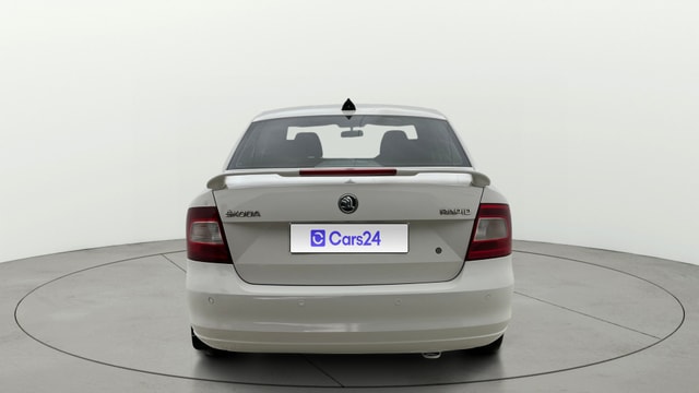 View Skoda Rapid Image 38 Used Skoda Rapid Image 38