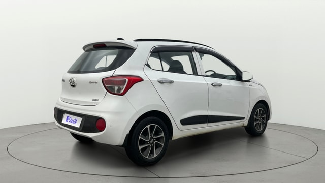 View Hyundai Grand i10 Image 42 Used Hyundai Grand i10 Image 42