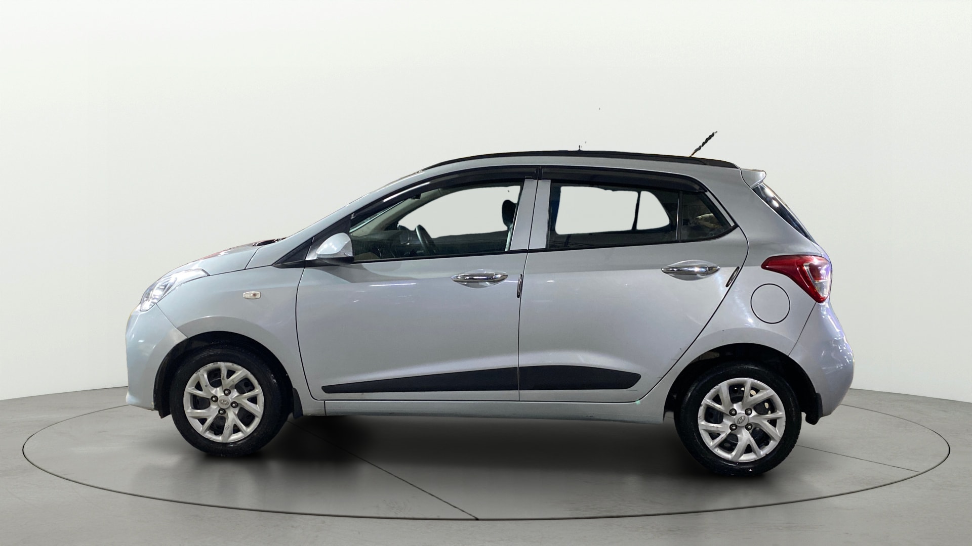 View 2019 Hyundai Grand i10 Magna 1.2 Kappa VTVT Image 5 Used 2019 Hyundai Grand i10 Magna 1.2 Kappa VTVT Image 5