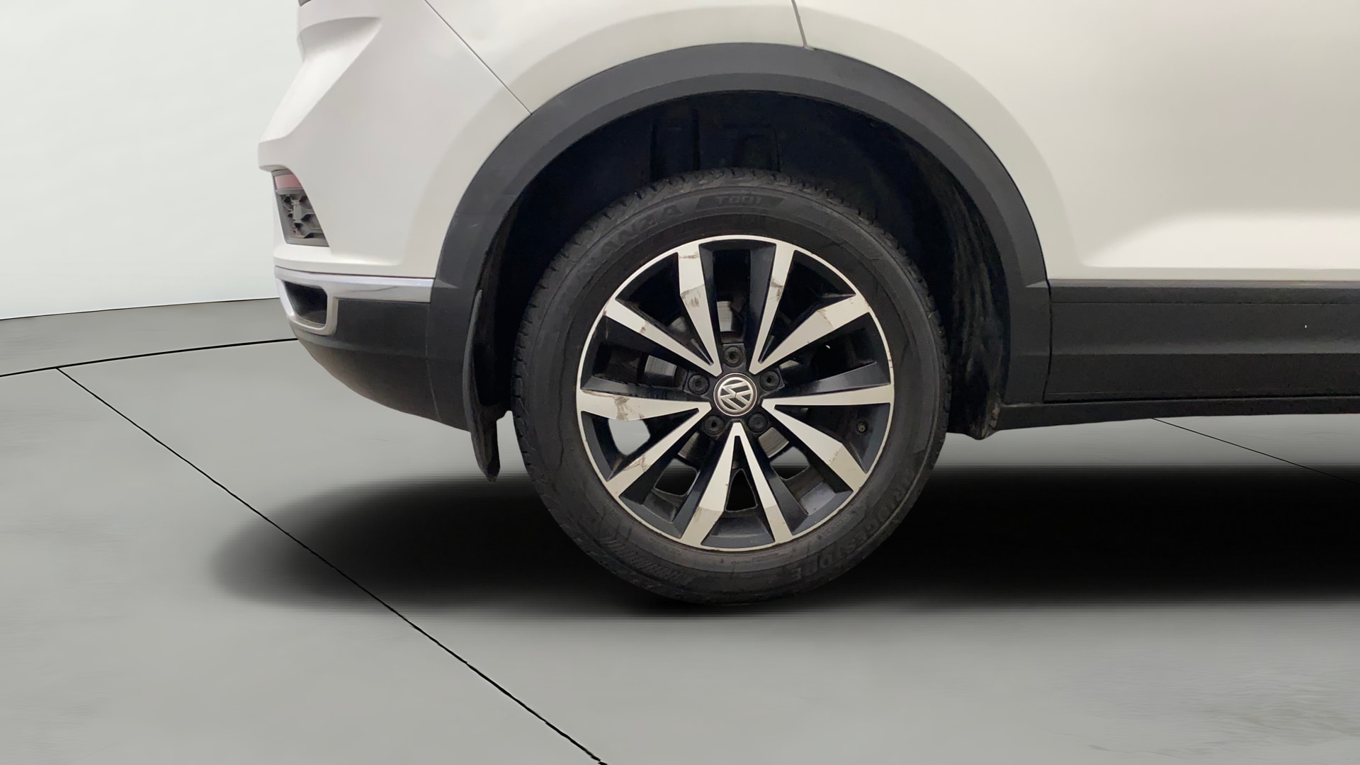 View 2020 Volkswagen T-Roc 1.5 TSI Image 32 Used 2020 Volkswagen T-Roc 1.5 TSI Image 32