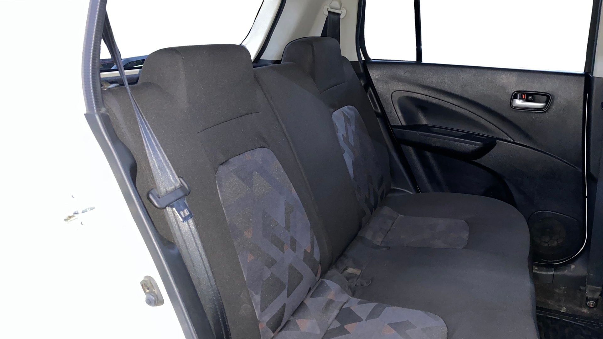 View 2018 Maruti Suzuki 1000 Base Variant Image 34 Used 2018 Maruti Suzuki 1000 Base Variant Image 34