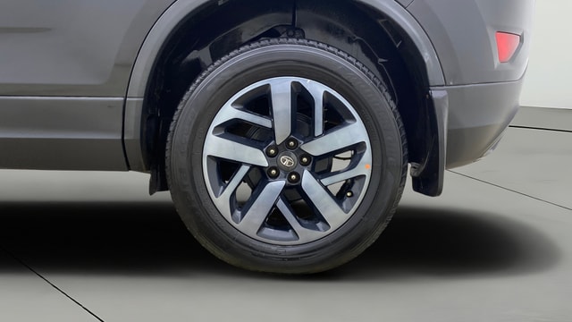 View Tata Harrier Image 8 Used Tata Harrier Image 8