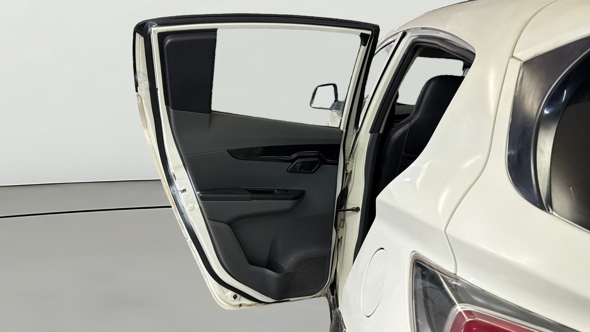 Used 2019 Mahindra KUV100 Used 2019 Mahindra KUV100