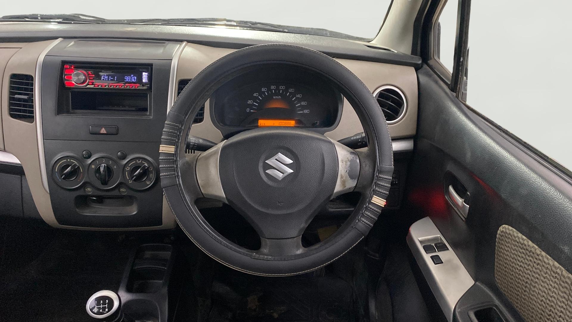 View 2014 Maruti Suzuki 1000 Base Variant Image 20 Used 2014 Maruti Suzuki 1000 Base Variant Image 20