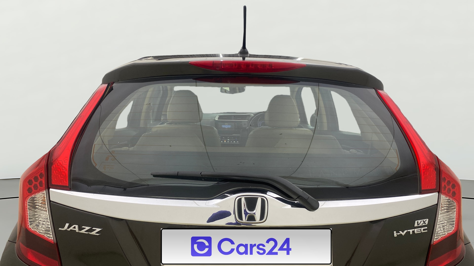 View 2018 Honda Jazz E MT Diesel Image 4 Used 2018 Honda Jazz E MT Diesel Image 4