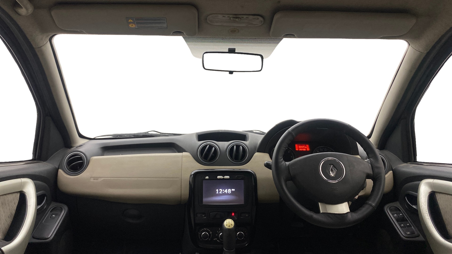 View 2014 Renault Duster Diesel 85PS STD Image 15 Used 2014 Renault Duster Diesel 85PS STD Image 15