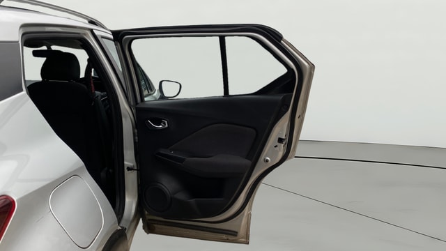 View Nissan Kicks Image 7 Used Nissan Kicks Image 7
