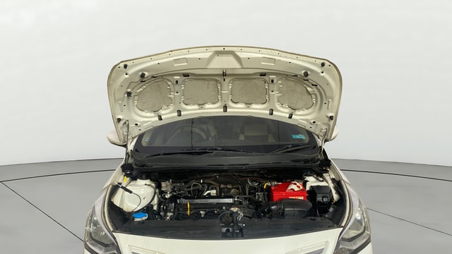 View Hyundai Verna Image 31 Used Hyundai Verna Image 31