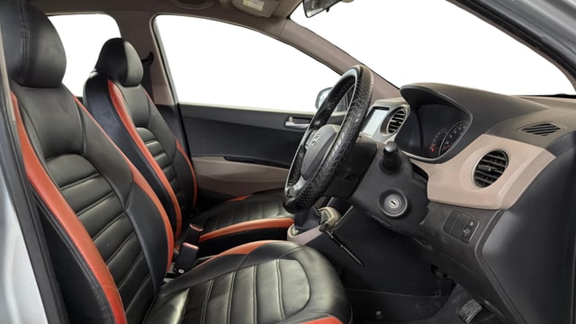 View Hyundai Grand i10 Image 26 Used Hyundai Grand i10 Image 26