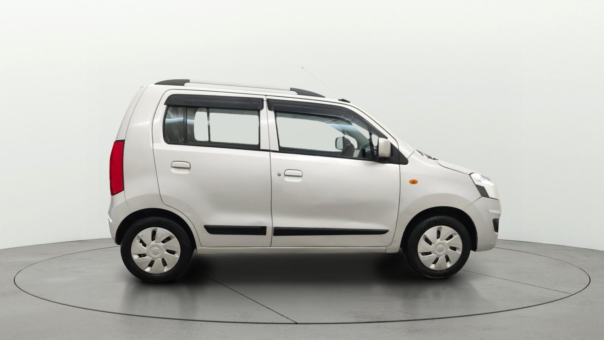 View 2016 Maruti Suzuki 1000 Base Variant Image 8 Used 2016 Maruti Suzuki 1000 Base Variant Image 8