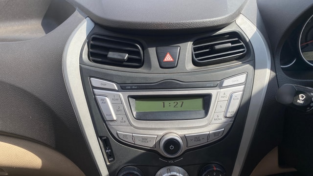 View Hyundai EON Image 17 Used Hyundai EON Image 17