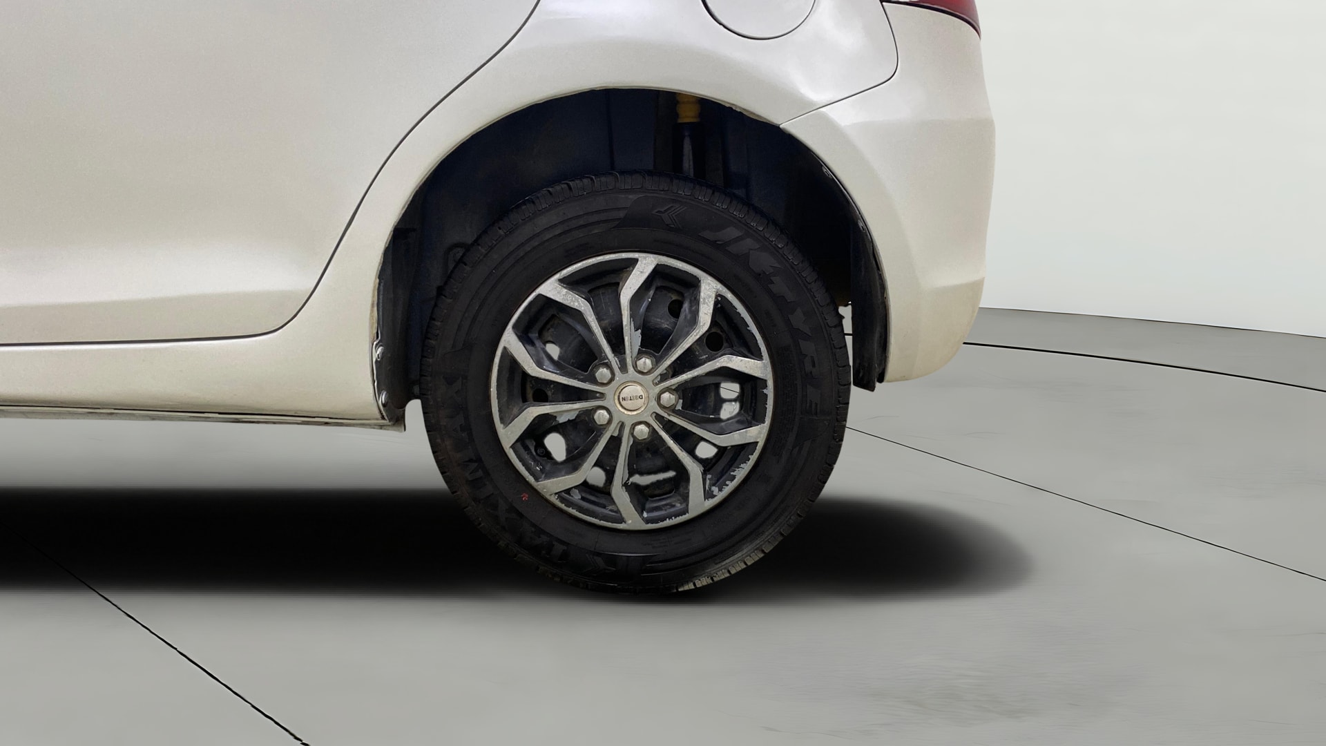 View 2015 Maruti Suzuki 1000 Base Variant Image 11 Used 2015 Maruti Suzuki 1000 Base Variant Image 11